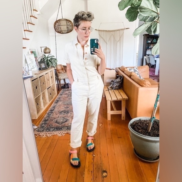 ✨Host Pick✨ EVERLANE The Supersoft Jean Coverall in Seeded Ecru Cream - Picture 7 of 12